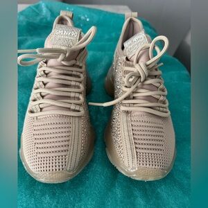 Steve Madden Maxima Blush Mult Sparkle Sneakers. Never worn.
